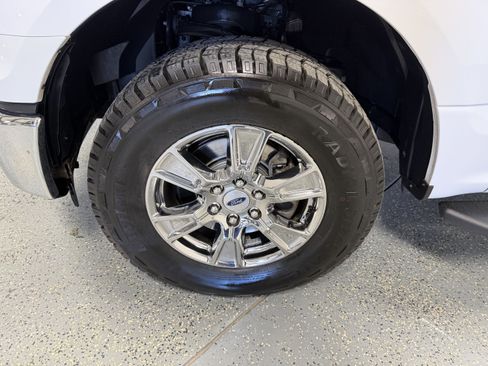 Used 2015 Ford F150 XLT w/ Equipment Group 302A Luxury image 25