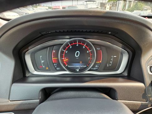 Used 2016 Volvo XC60 T5 Platinum AWD/4WD image 23