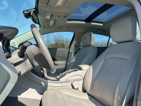 Used 2012 Buick LaCrosse Touring image 5