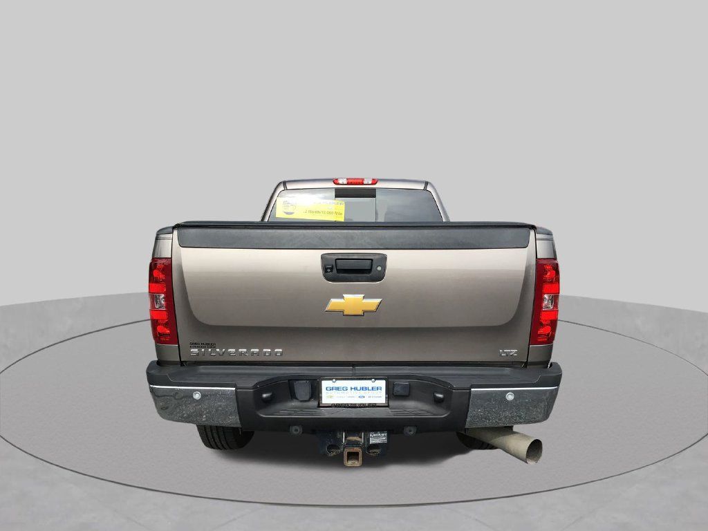 Used 2014 Chevrolet Silverado 3500 LTZ w/ LTZ Plus Package AWD/4WD image 9