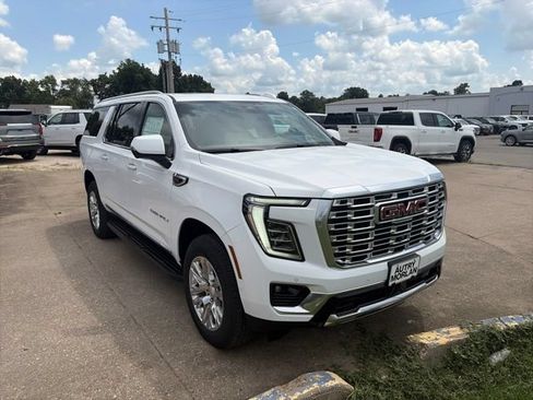 New 2026 GMC Yukon XL Denali w/ Advanced Technology Package AWD/4WD image 8