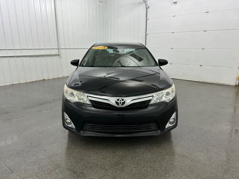 Used 2013 Toyota Camry XLE FWD image 17