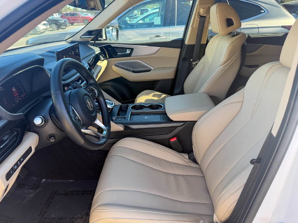 Used 2025 Acura MDX w/ Technology Package FWD image 12