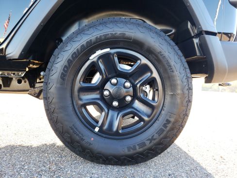 New 2026 Jeep Wrangler Unlimited Sport image 9