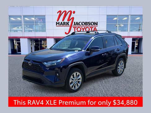 Used 2025 Toyota RAV4 XLE Premium FWD image 1