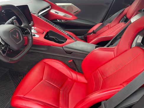 Used 2023 Chevrolet Corvette Stingray w/ Z51 Performance Package image 10