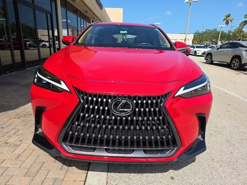 Used 2024 Lexus NX 250 FWD image 2