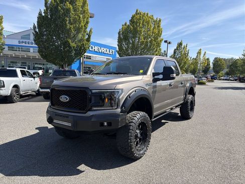 Used 2018 Ford F150 XLT w/ Equipment Group 301A Mid AWD/4WD image 5