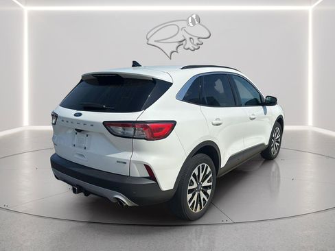 Used 2020 Ford Escape SEL image 5