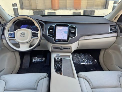 Used 2025 Volvo XC90 T8 Ultra w/ Protection Package Premier AWD/4WD image 13