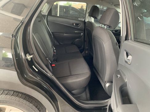 Used 2022 Hyundai Kona SEL FWD image 9