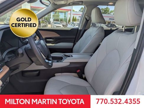 Certified 2024 Toyota Grand Highlander Limited image 19