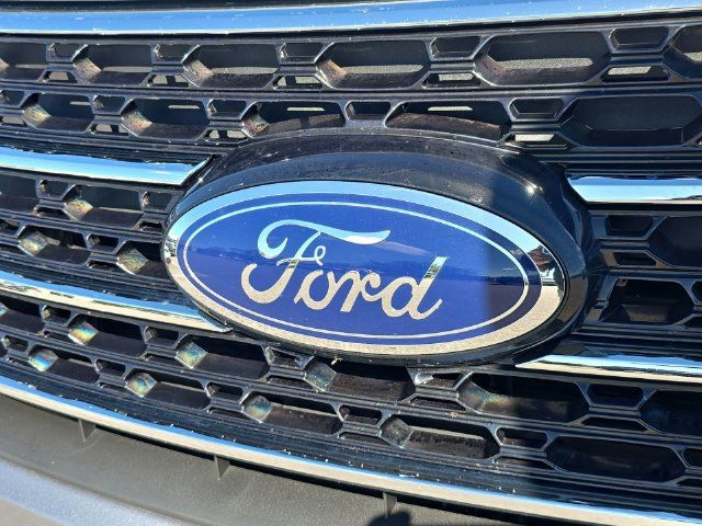 Used 2020 Ford Explorer XLT RWD image 31
