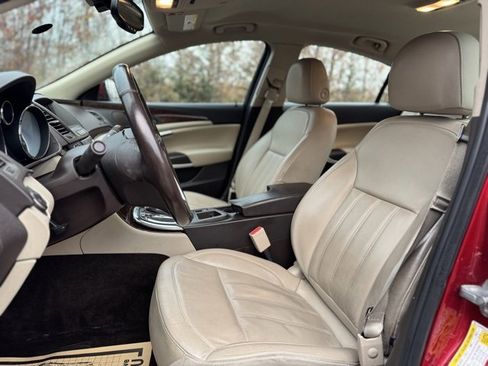 Used 2013 Buick Regal Premium image 10