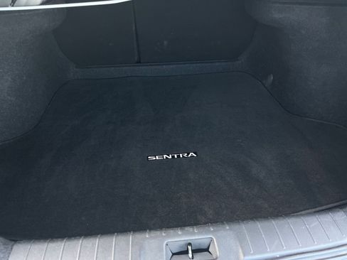 Used 2025 Nissan Sentra SV image 31