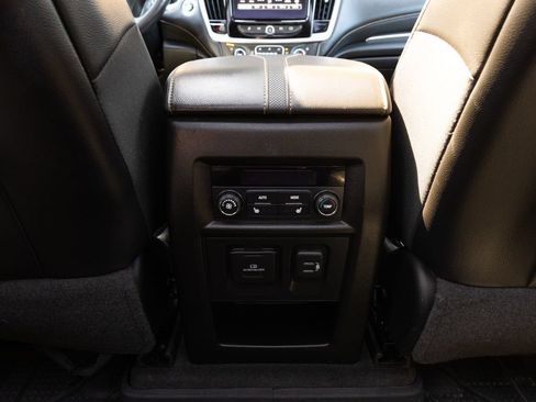Used 2019 Chevrolet Traverse Premier w/ LPO, Floor Liner Package AWD/4WD image 36