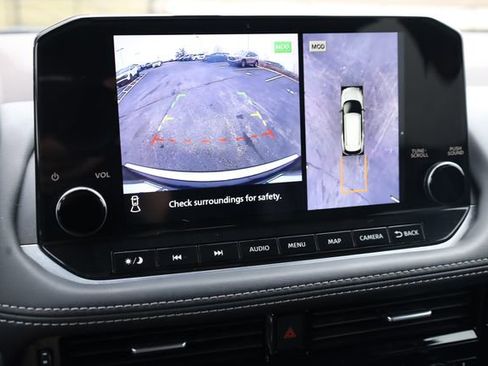 Used 2022 Nissan Rogue SL w/ SL Premium Package image 20