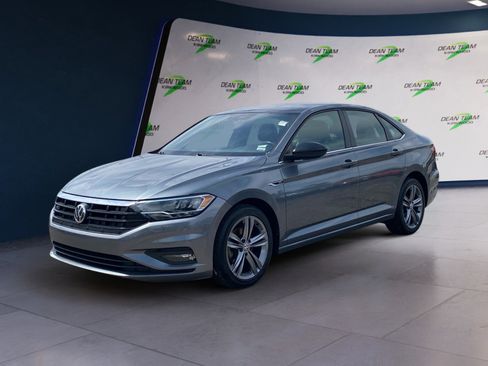 Used 2020 Volkswagen Jetta R-Line image 2