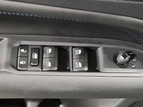 New 2026 Jeep Compass Limited image 17