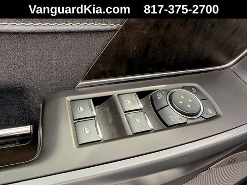 Used 2023 Ford F150 Lariat AWD/4WD image 15