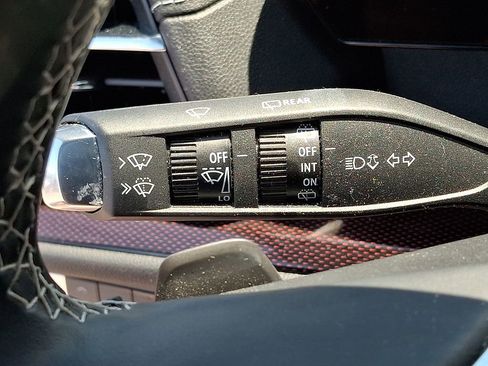 Used 2024 Chevrolet Traverse Z71 AWD/4WD image 24