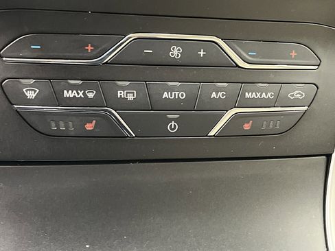 Used 2019 Ford Edge SEL w/ Equipment Group 201A image 23