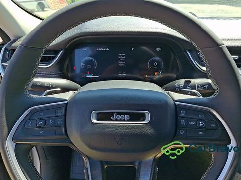 Used 2024 Jeep Grand Cherokee L Limited w/ Luxury Tech Group II AWD/4WD image 20