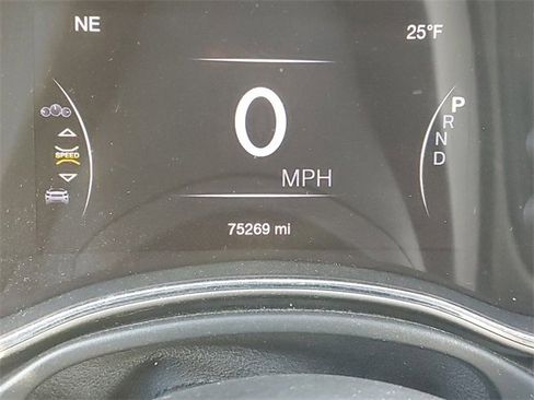 Used 2020 Jeep Grand Cherokee Limited image 22