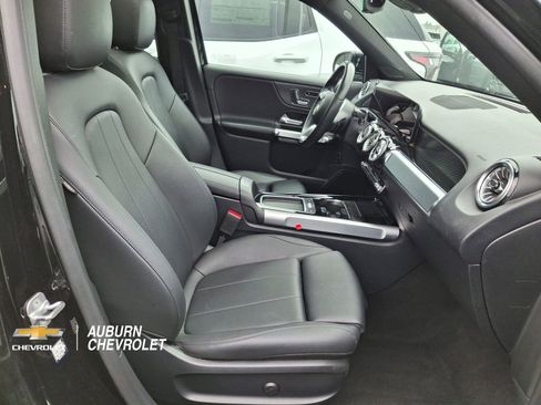 Used 2024 Mercedes-Benz GLB 250 image 16