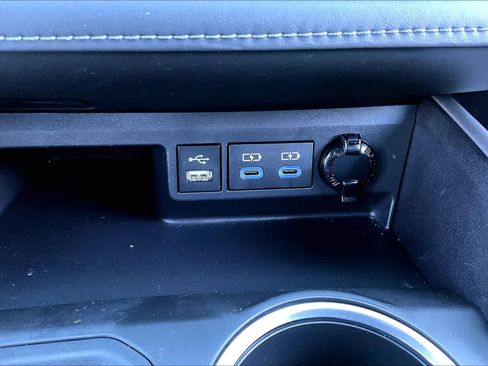 Used 2022 Toyota Highlander XLE image 33