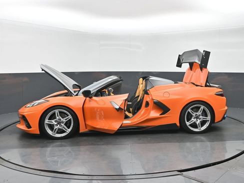 Used 2023 Chevrolet Corvette Stingray Preferred Conv w/ Z51 Performance Package RWD image 36