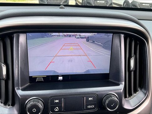Used 2021 Chevrolet Colorado Z71 w/ Safety Package RWD image 22