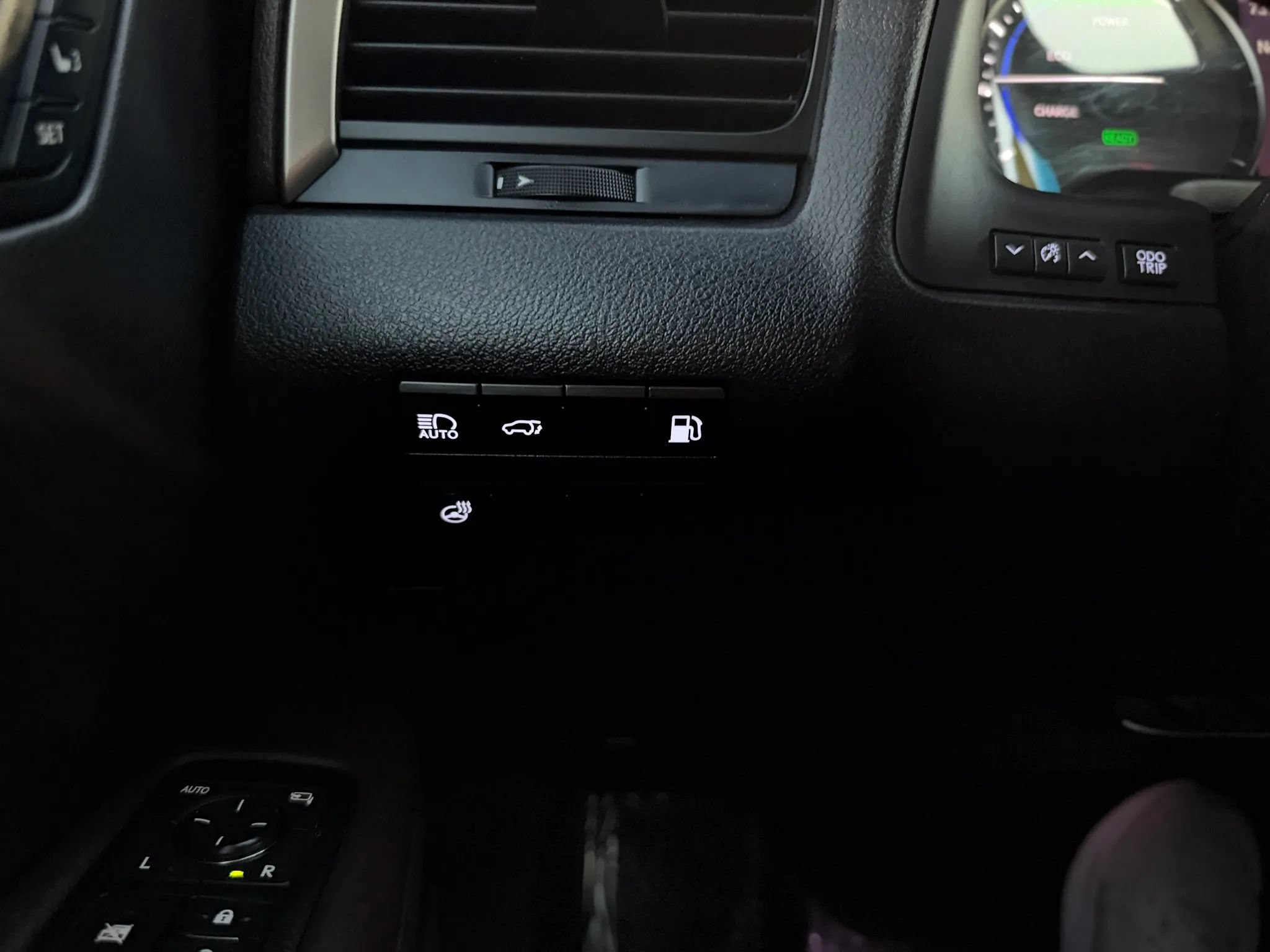 Used 2016 Lexus RX 450h AWD w/ Cold Weather Package image 30