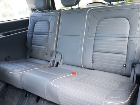 Used 2021 Lincoln Navigator Black Label AWD/4WD image 15