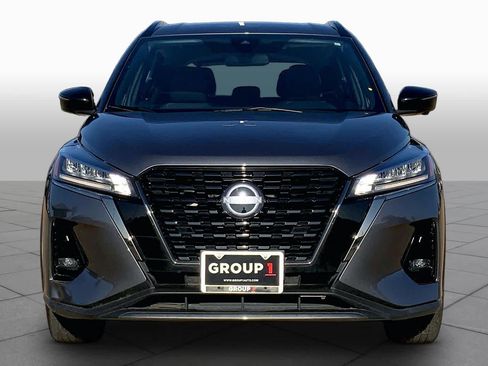 Used 2023 Nissan Kicks SR FWD image 4
