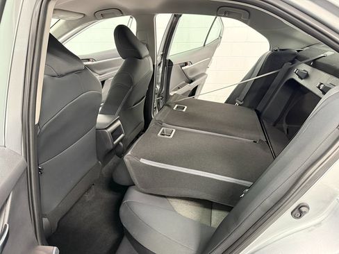 Used 2022 Toyota Camry LE FWD image 14