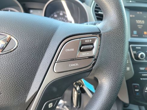 Used 2017 Hyundai Santa Fe Sport FWD image 16