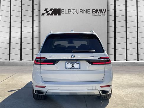 New 2026 BMW X7 xDrive40i w/ Premium Package image 5