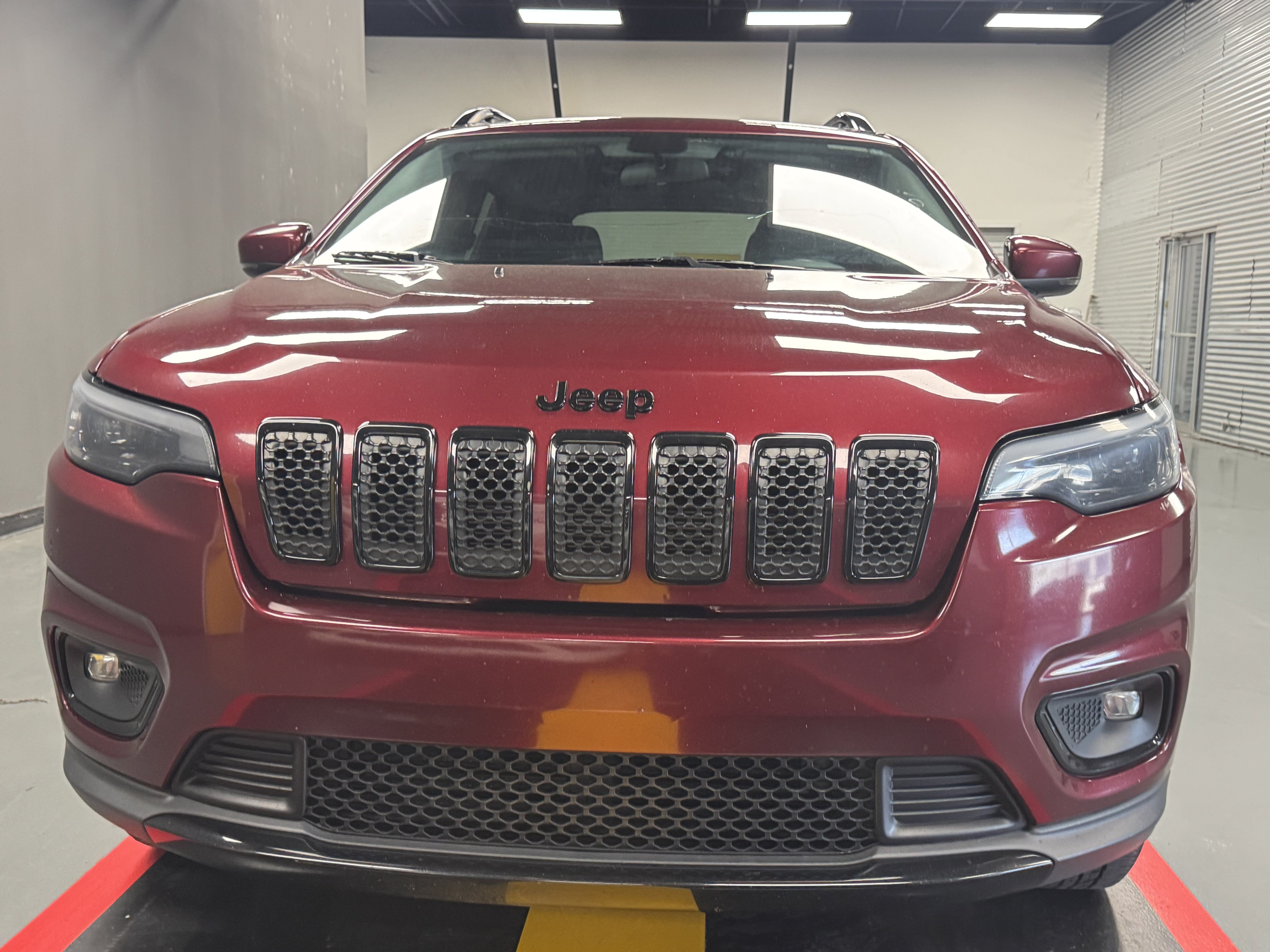 Used 2020 Jeep Cherokee Latitude Plus AWD/4WD image 4