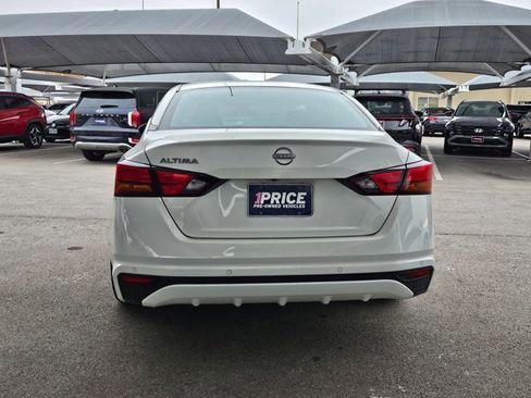 Used 2024 Nissan Altima 2.5 S image 7