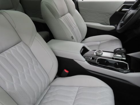 New 2026 Mitsubishi Outlander SEL FWD image 25