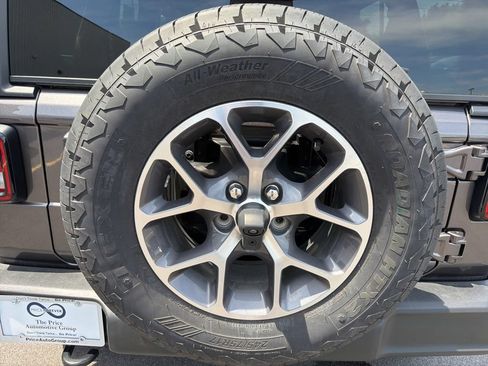 Used 2025 Jeep Wrangler Unlimited Sport AWD/4WD image 18