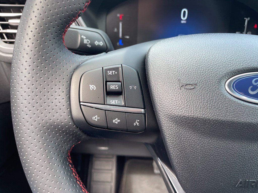 Used 2025 Ford Escape ST-Line AWD/4WD image 25