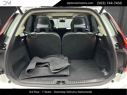 Used 2025 Volvo XC90 T8 Ultra w/ Protection Package Premier image 49