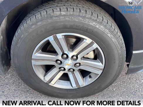 Used 2017 Chevrolet Traverse LT FWD image 7