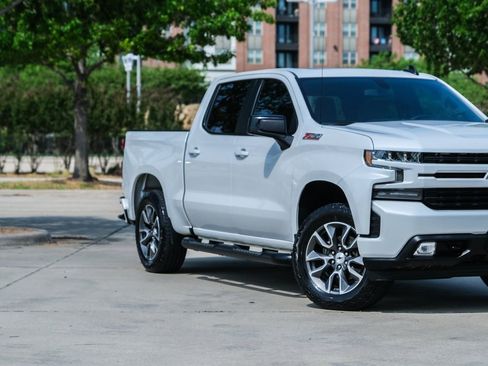 Used 2019 Chevrolet Silverado 1500 RST w/ All-Star Edition AWD/4WD image 2