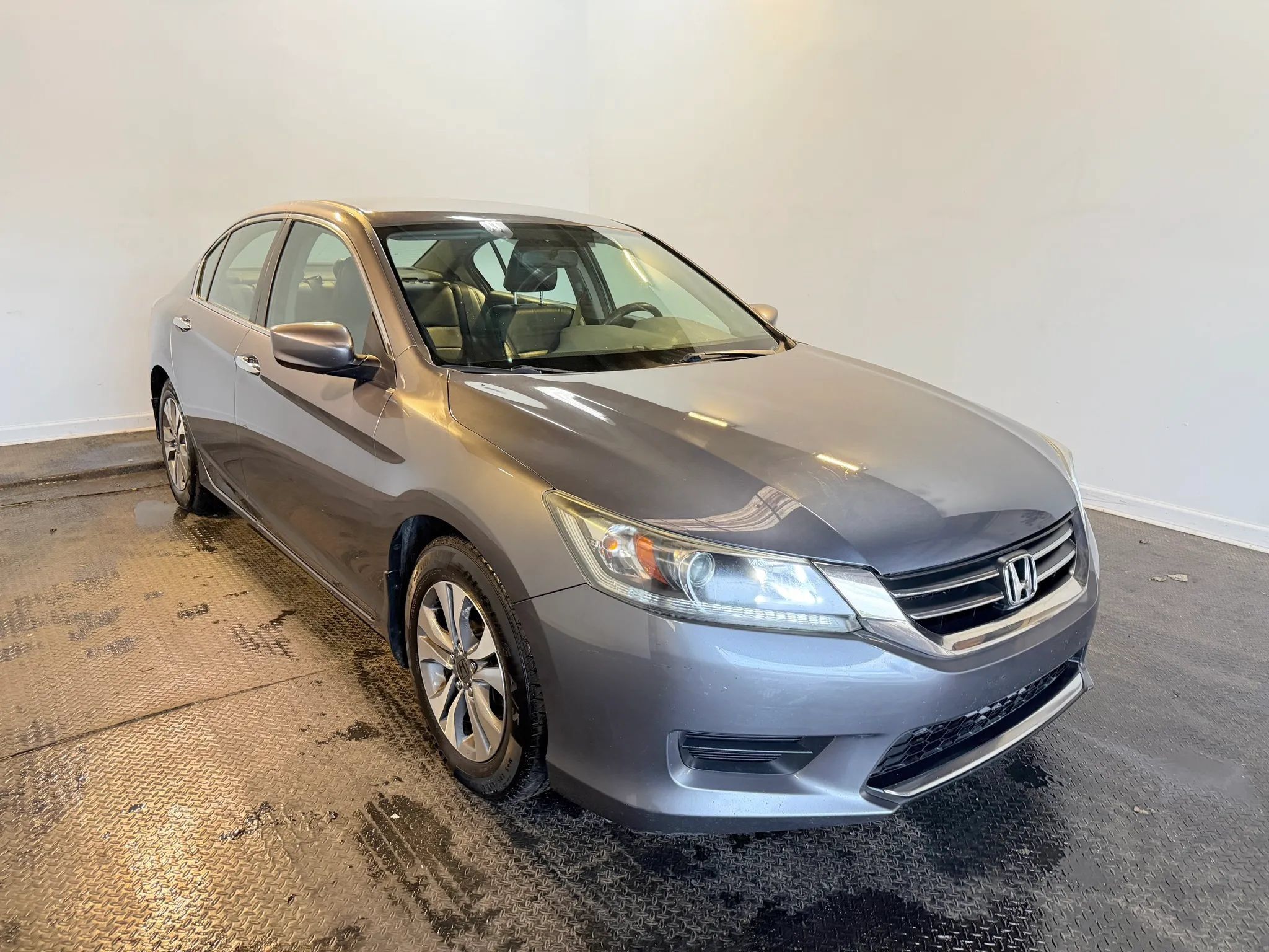 Used 2013 Honda Accord LX image 4