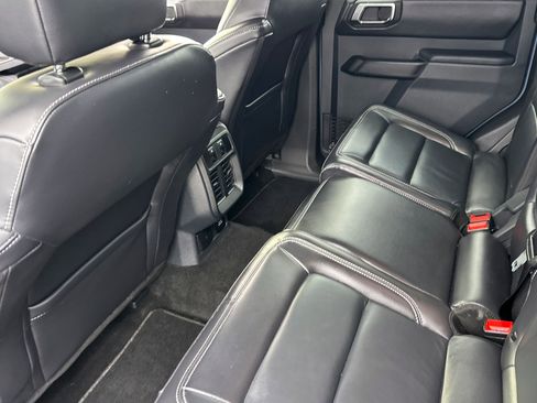 Used 2025 Ford Bronco Outer Banks image 11