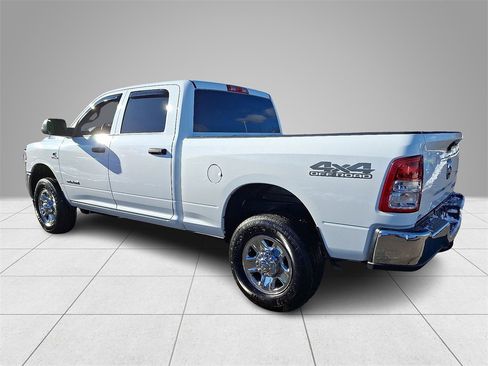 Used 2022 RAM 2500 Tradesman w/ Chrome Appearance Group image 6
