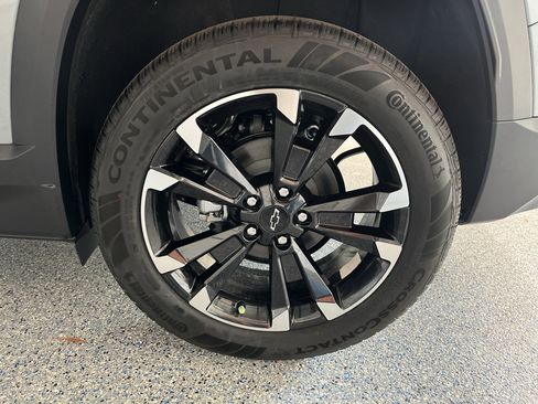 New 2026 Chevrolet Equinox RS FWD image 32
